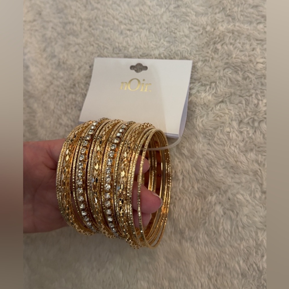 Bracelets - Picture 2 of 2